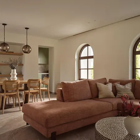 Signorina Villa